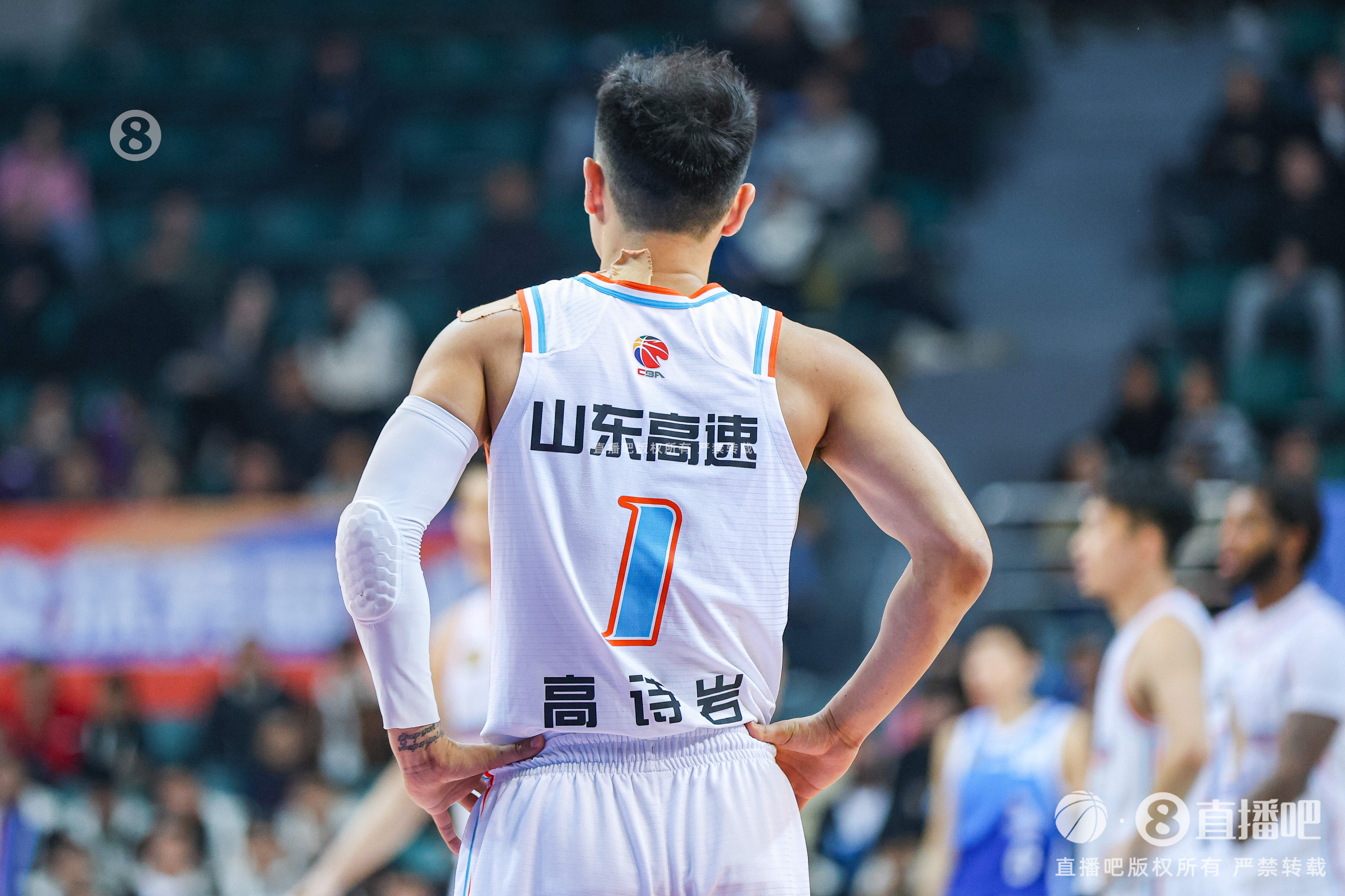 挺全面！高詩巖8中3拿到11分4板7助 罰球4中4